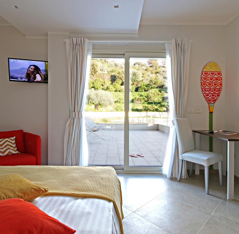 Sike Holiday Home Taormina Exterior foto